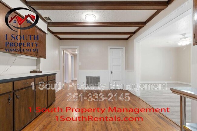 Building Photo - 4726 Princeton Dr