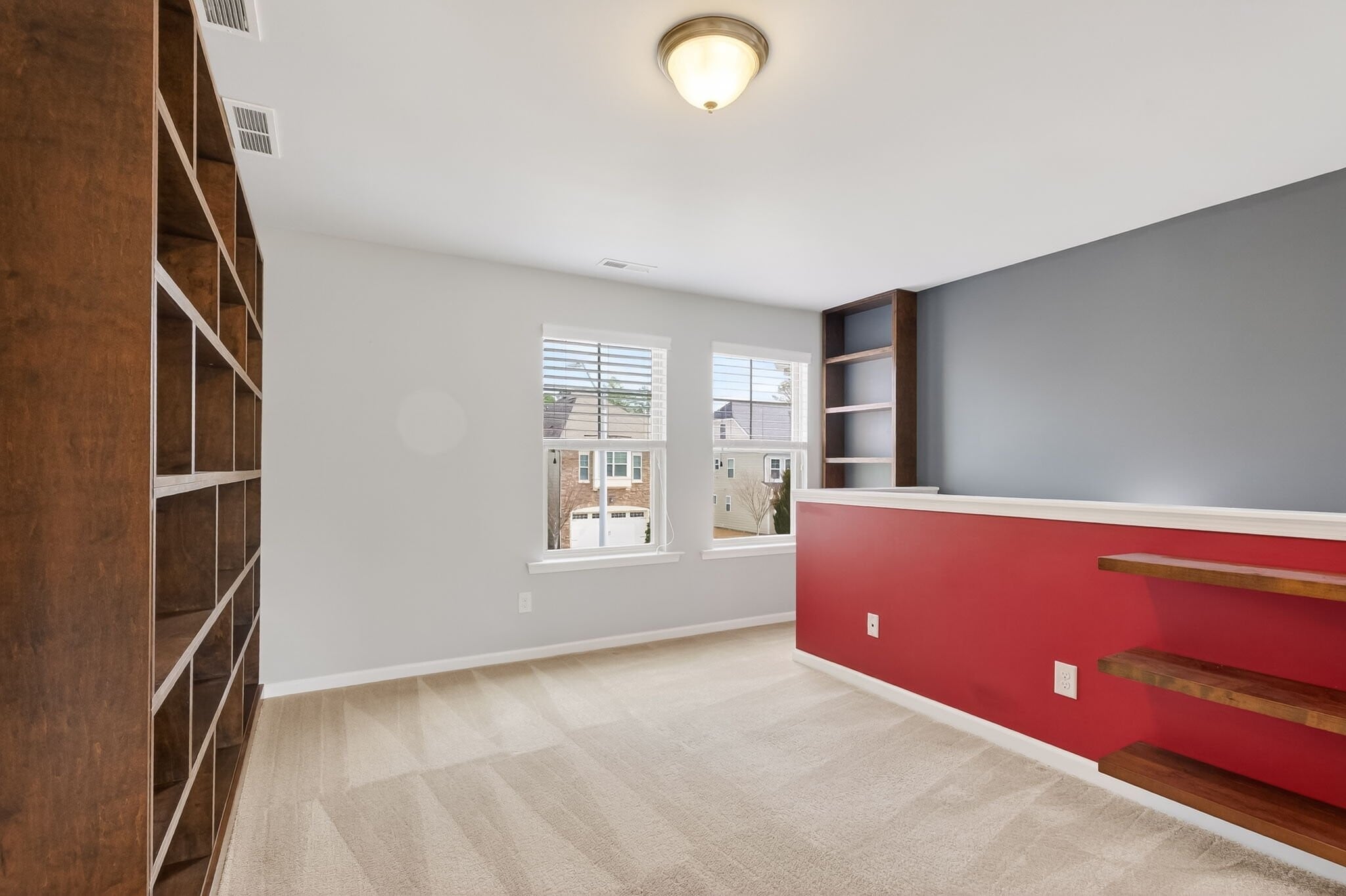 Building Photo - 125 Begen St