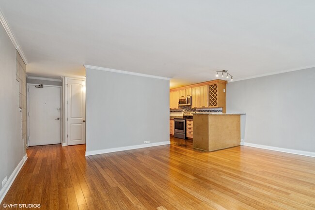 Building Photo - 4250 N Marine Dr