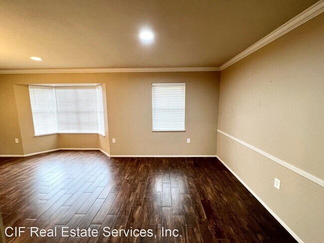 Building Photo - 3 br, 2 bath House - 3407 Oakridge Ln.