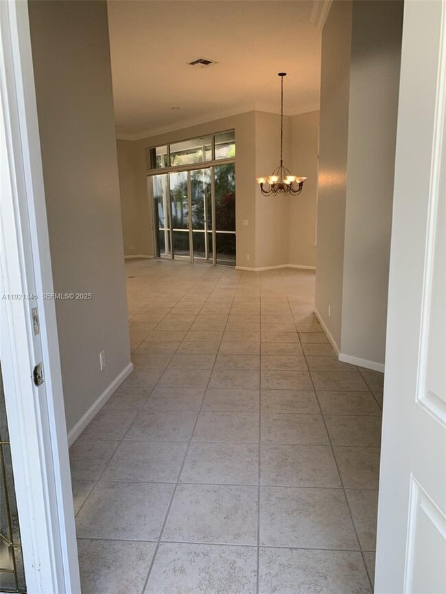 Building Photo - 2518 Bay Pointe Ct