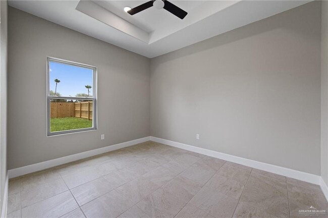 Building Photo - 24 Alegre Dr