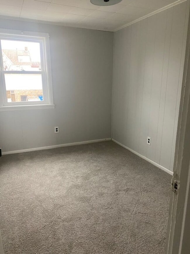 Building Photo - House for Rent in Upper Darby