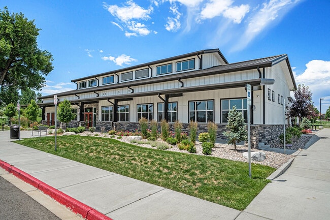 Building Photo - 4806 Wildwood Way