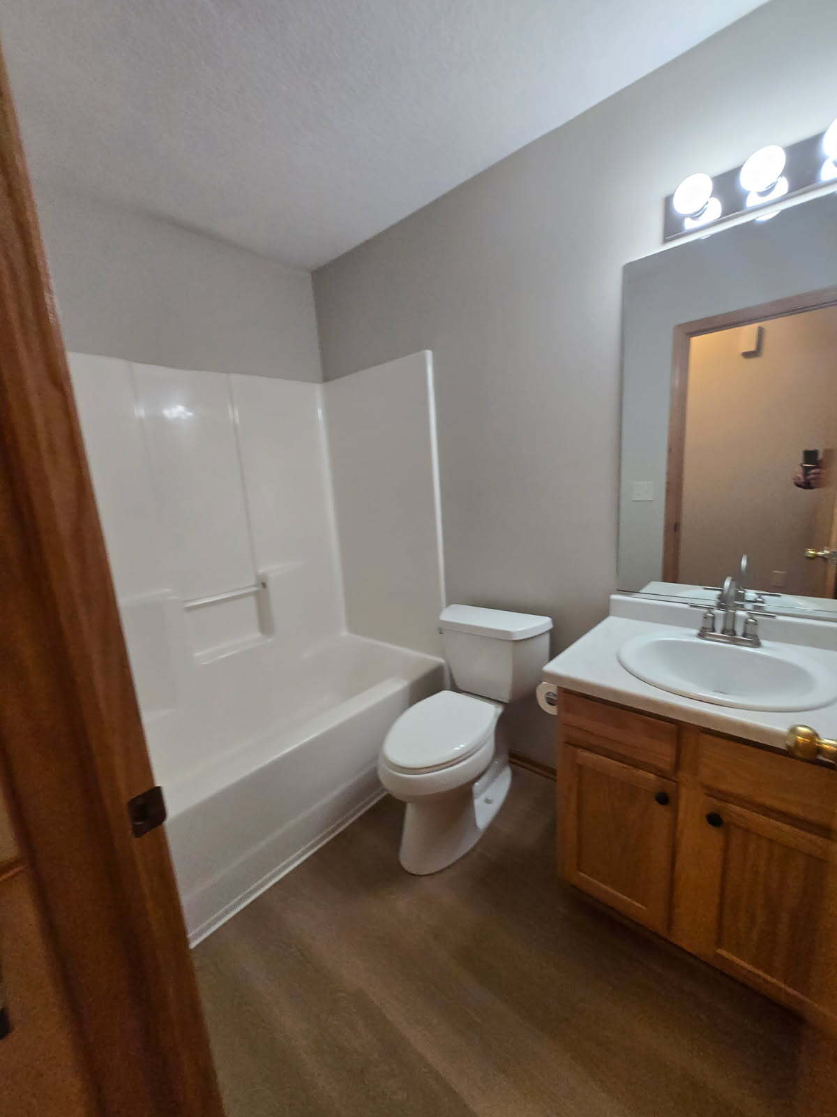 Building Photo - 950 67th St