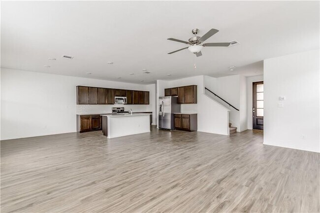 Building Photo - 712 Affazia Ln