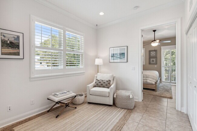 Building Photo - 95282 Summerwoods Cir