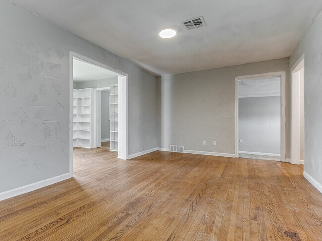 Building Photo - 4308 NW 23rd St