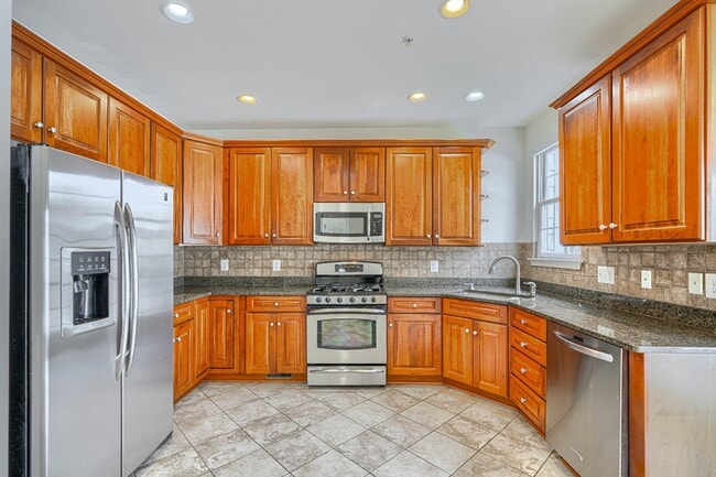 Building Photo - 239 Anvil Way