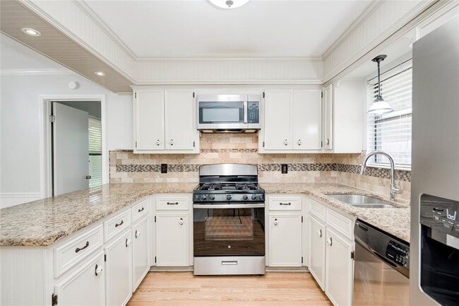 Building Photo - 1708 Wild Horse Ln