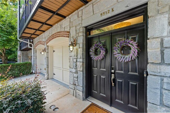 Building Photo - 5512 Glenridge Dr