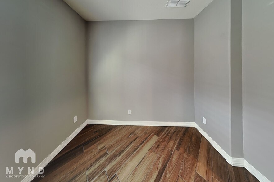 Building Photo - 12226 W Briles Rd