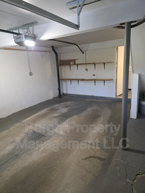 Building Photo - 140 Scott Ln