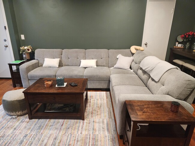 Building Photo - 304 South St