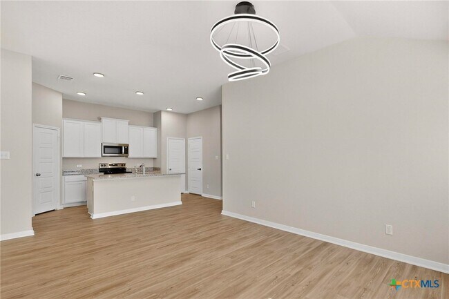 Building Photo - 1160 Water Valley