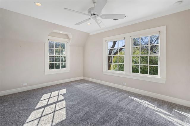 Building Photo - 8530 Jourdan Way