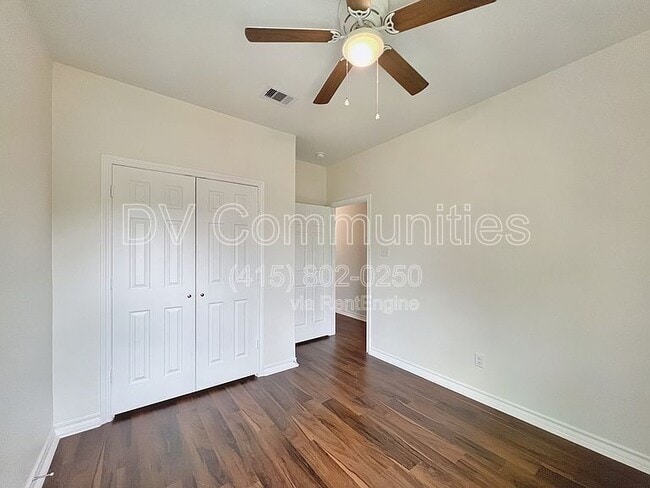 Building Photo - 906 Boyd Ct