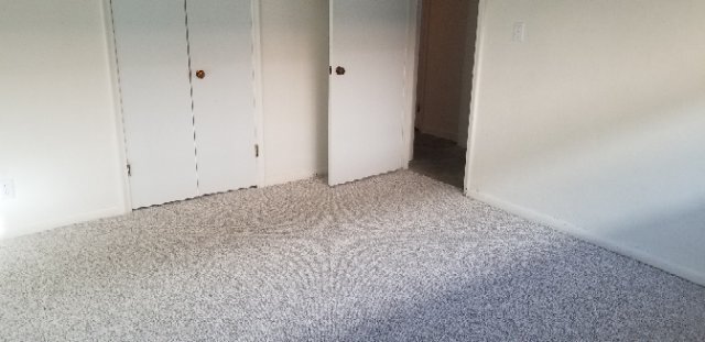 Building Photo - 2364 S Country Club Cir