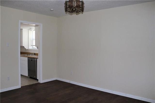 Building Photo - 6319 Walraven Cir