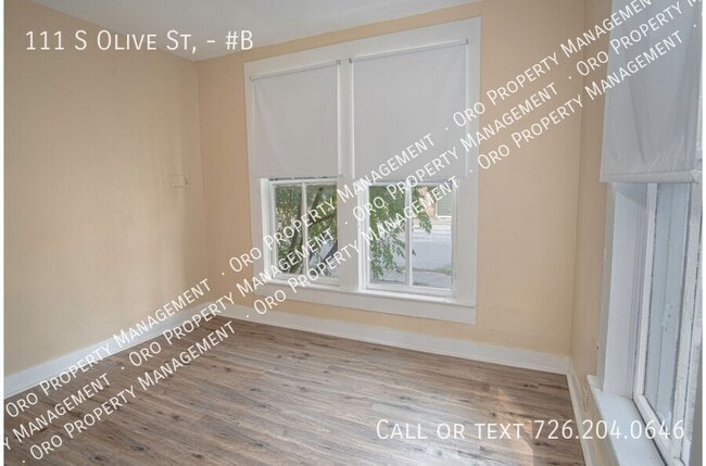 Building Photo - 111 S Olive St