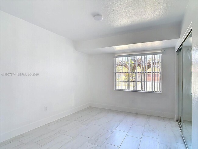 Building Photo - 4487 Pocatella Ave