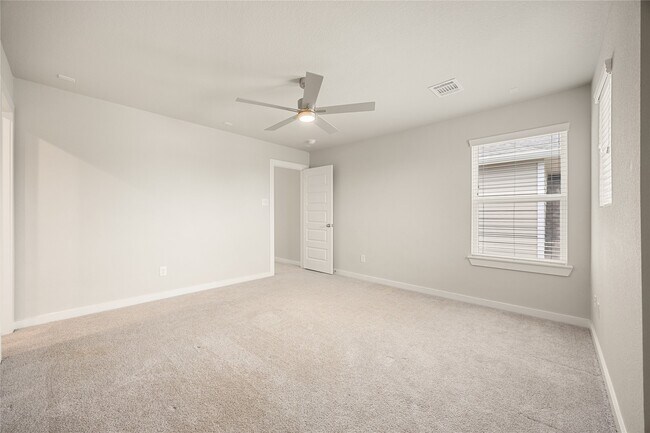 Building Photo - 27118 Peaceful Cv Dr