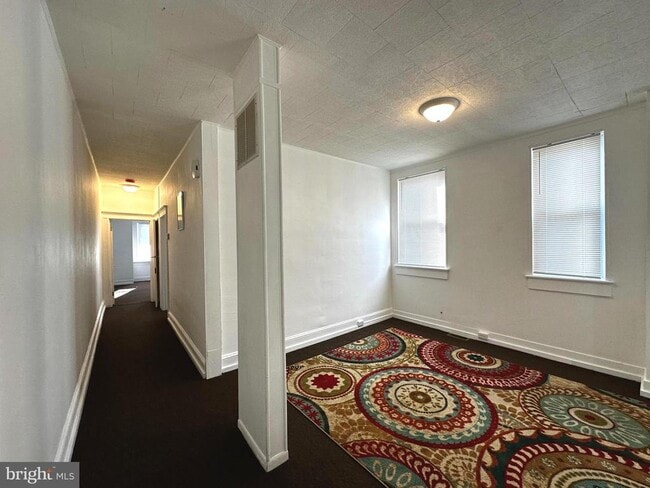 Primary Photo - 1105 Walnut Ave