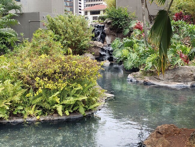 Building Photo - 1255 Nuuanu Ave