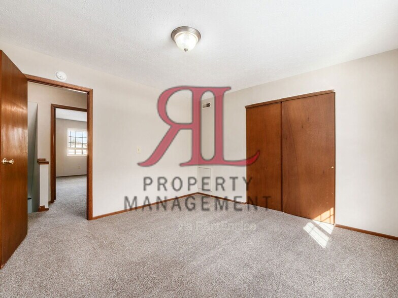 Building Photo - 5496 Kenneylane Blvd