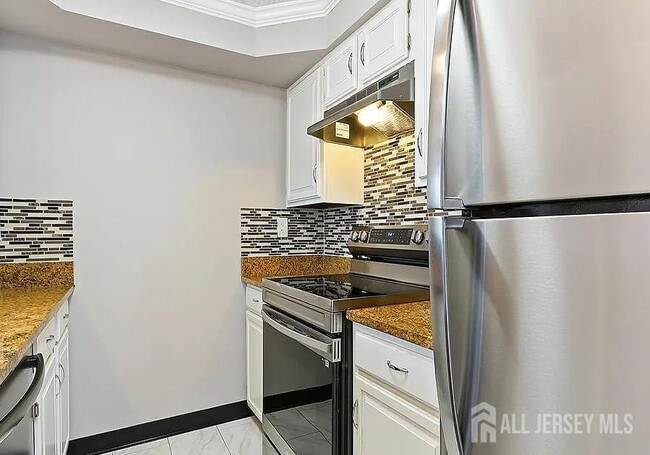 Building Photo - 1010 Aspen Dr