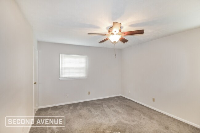 Building Photo - 2481 Rockbridge Rd NW