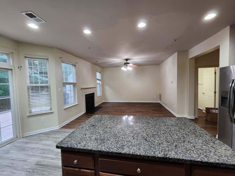 Building Photo - 44179 Beaver Creek Dr