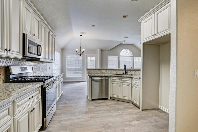 Building Photo - 6319 Deep Canyon Dr