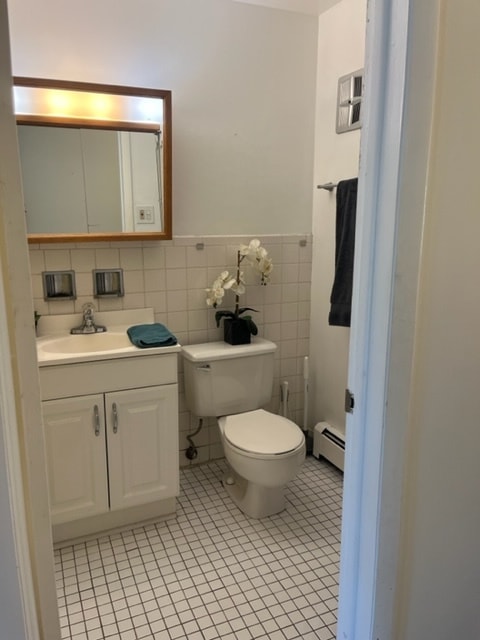Bathroom - 260 E Lake St