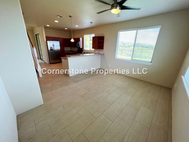 Building Photo - 92-637-637 Welo St