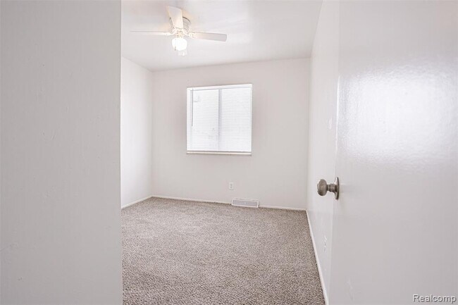 Building Photo - 6627 Orange Ln