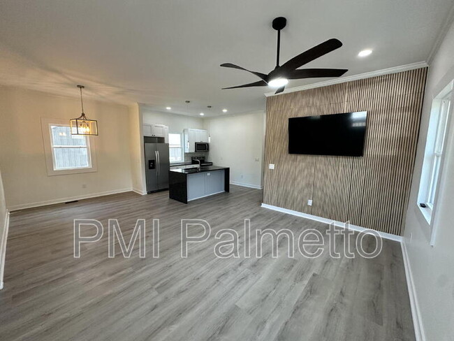 Building Photo - 1121 Zeigler St