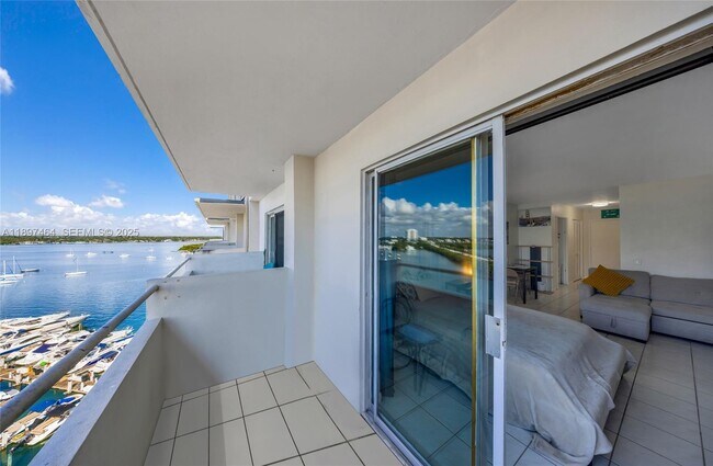 Building Photo - 7904 West Dr