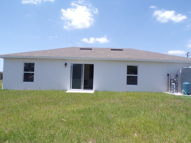 Building Photo - BRAND NEW HOME READY TO RENT ANNUALLY