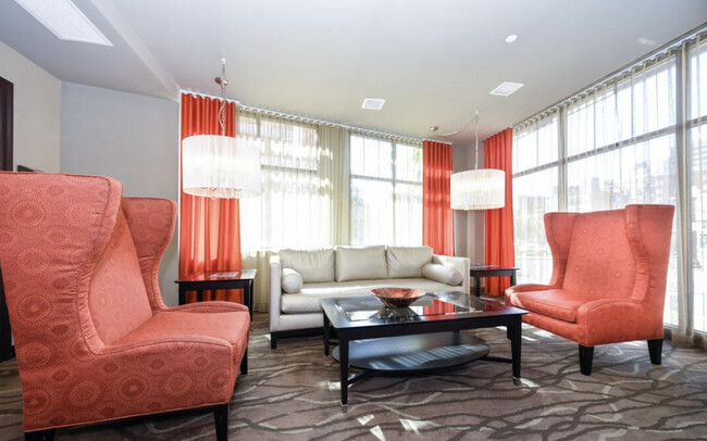 Building Photo - 17 Chapel St