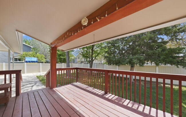 Building Photo - 1788 E Tramway Dr