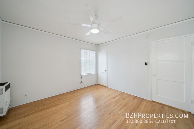 Building Photo - 1406 N Mansfield Ave