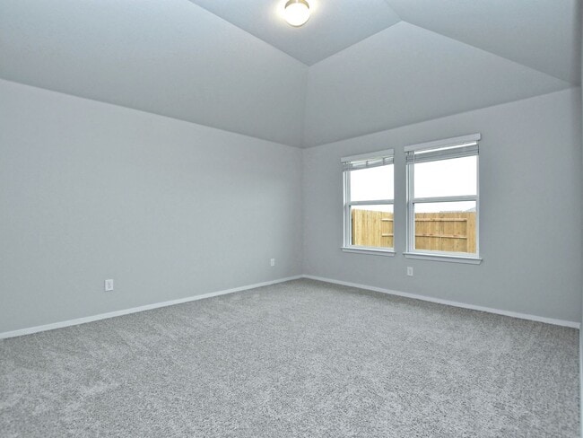 Building Photo - 3 BR / 2 BA - 1533 SF in Bastrop - Close t...