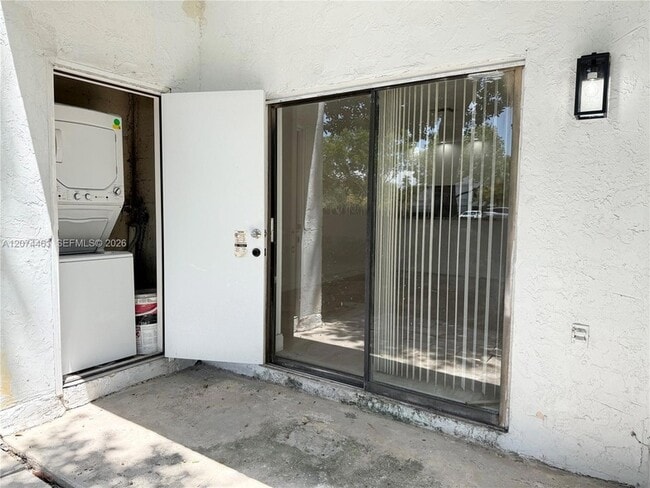 Building Photo - 3700 NW 116th Terrace