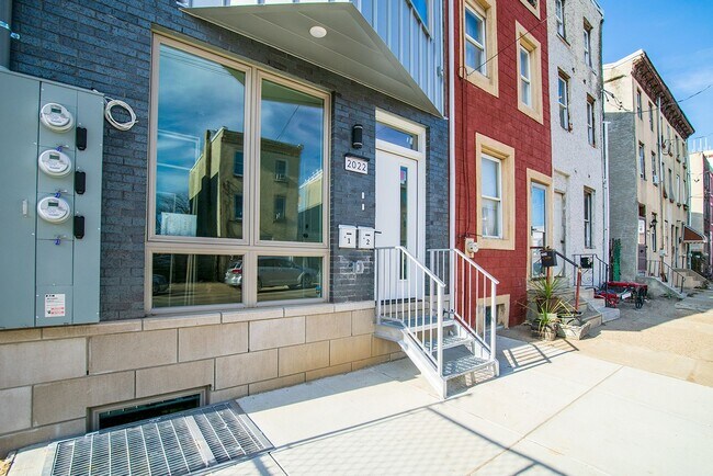 Building Photo - 2022 N 5th St