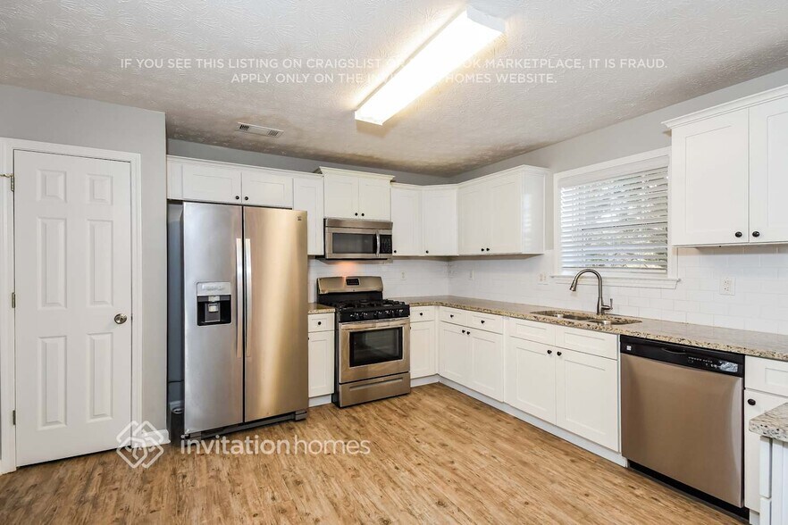 Building Photo - 5326 Spike Ln