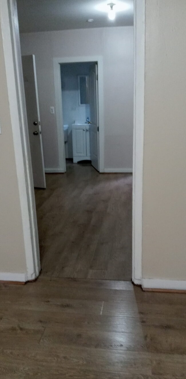 Building Photo - 1720 S Racine Ave