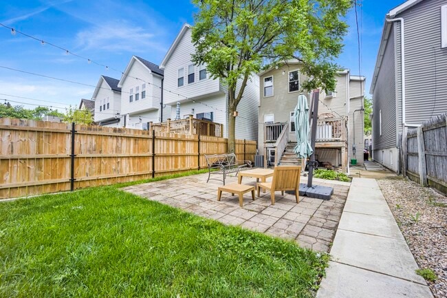 Building Photo - 1626 N Spaulding Ave