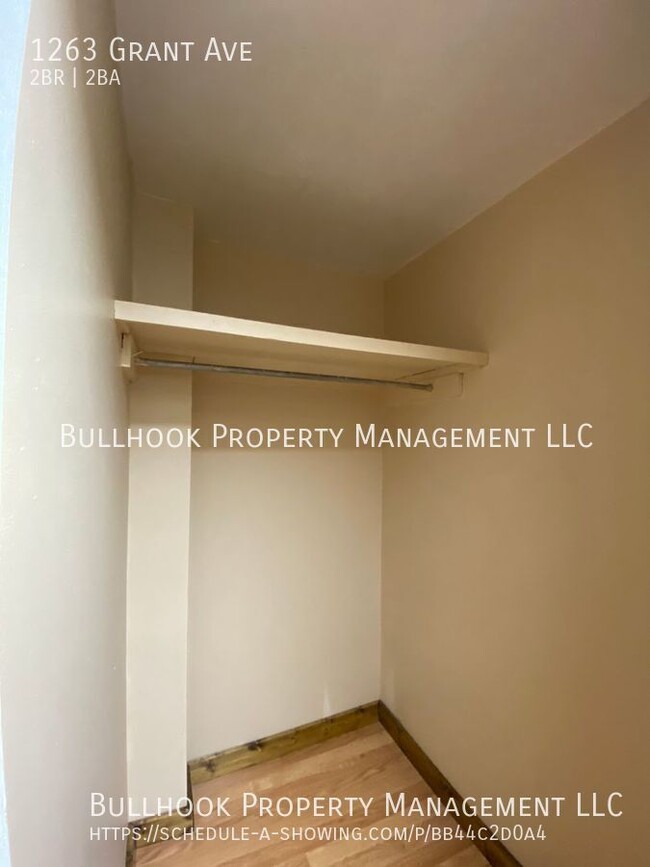 Building Photo - MOVE IN SPECIAL $300 off first full months...