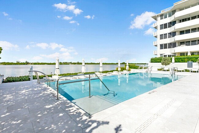 Building Photo - 2773 S Ocean Blvd